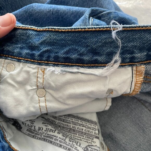 Levi's 501 Cropped High Rise Button Fly Waist Denim Medium Wash Jeans Blue 28 - Picture 10 of 10